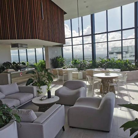 2 Bedroom Luxurious Family Apartment On 40Th Floor With Amazing Ocean Coastline Broadbeach Gold Coast Gc40 Extérieur photo