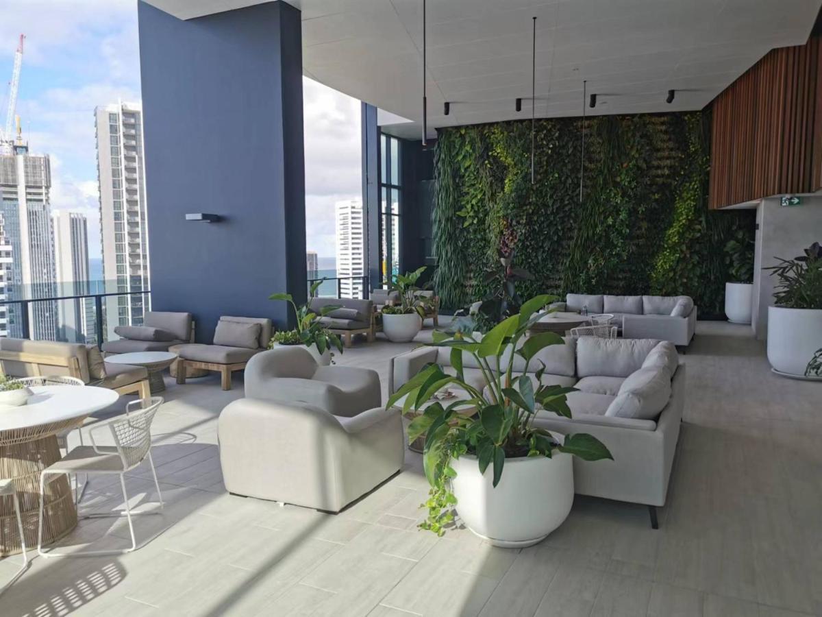 2 Bedroom Luxurious Family Apartment On 40Th Floor With Amazing Ocean Coastline Broadbeach Gold Coast Gc40 Extérieur photo