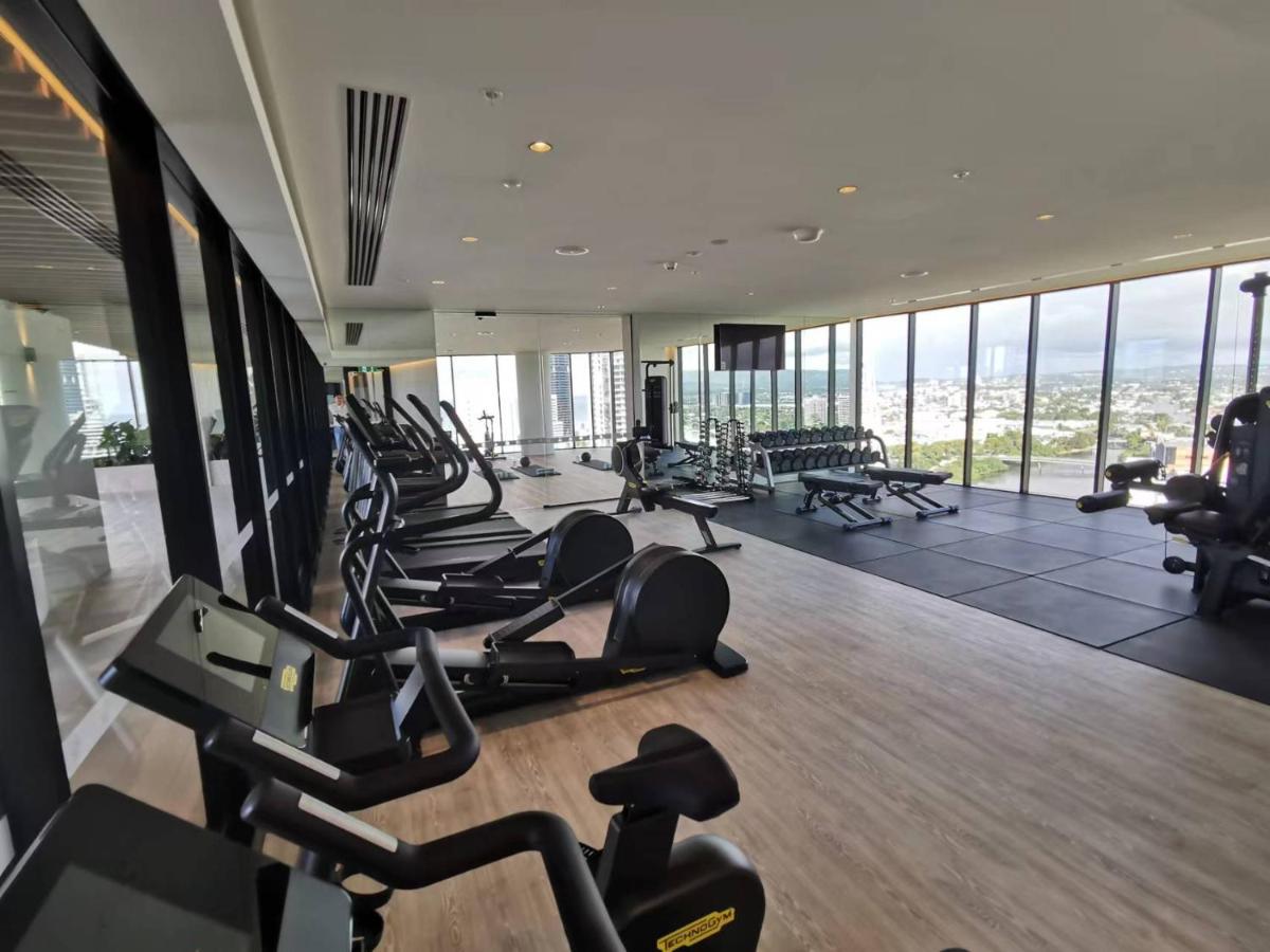 2 Bedroom Luxurious Family Apartment On 40Th Floor With Amazing Ocean Coastline Broadbeach Gold Coast Gc40 Extérieur photo